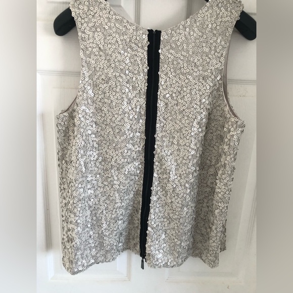 Vince Camuto sequins top. - Picture 6 of 9